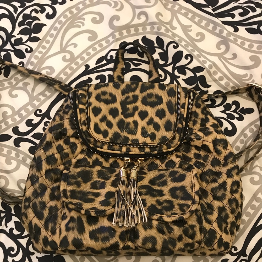 Cheetah printed backpack.